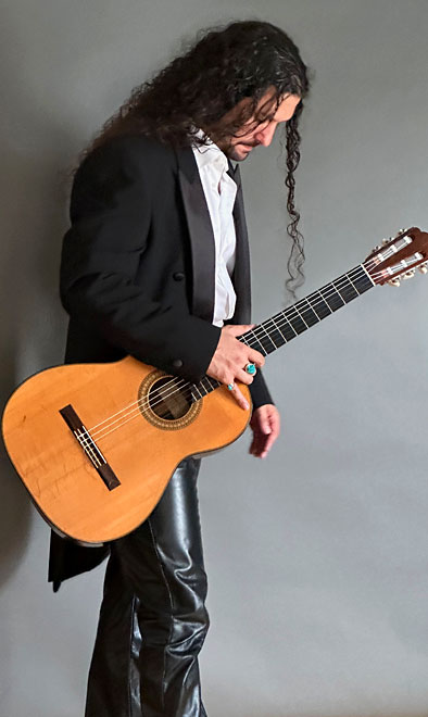 Boston Classical Guitarist Aaron Larget-Caplan